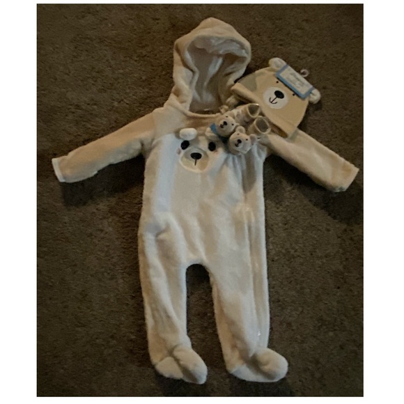 Infants 0-3 month bear footie pajamas with 0-3 month bear hat and sock set - Picture 1 of 1